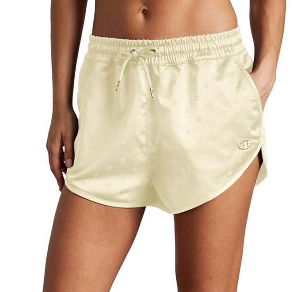 Champion Women's Size XS Athletic Shorts in Cream